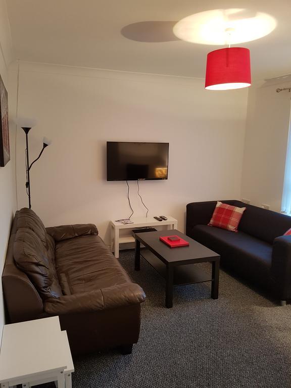 Bathgate Contractor And Business Apartment Exteriör bild